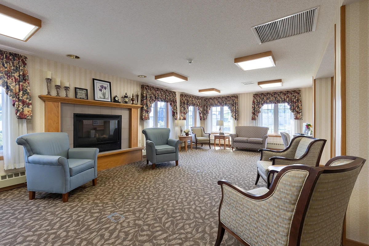 https://www.jaybirdseniorliving20.net/wp-content/uploads/2023/09/meadow-lakes_19_1200.webp