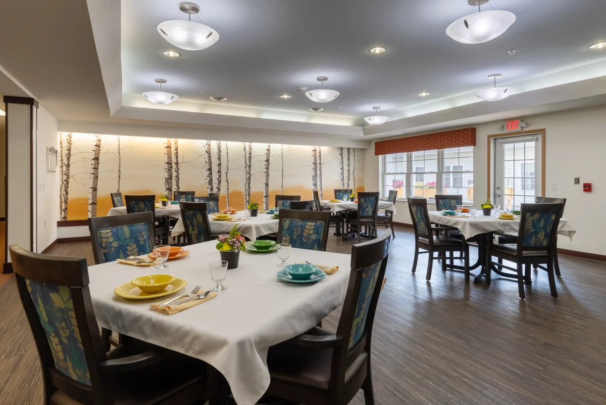 https://www.jaybirdseniorliving20.net/wp-content/uploads/2023/12/Milestone_Senior_Living_Woodruff_02_1200.webp